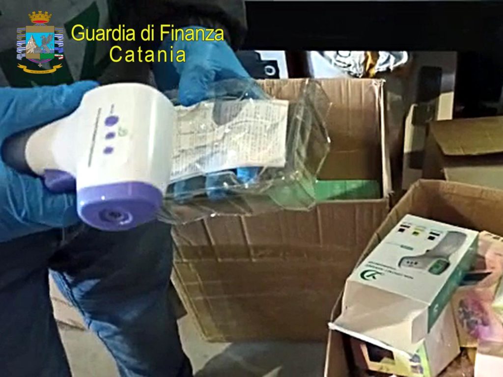 Sequestrati A Misterbianco Giocattoli Contraffatti E Termometri